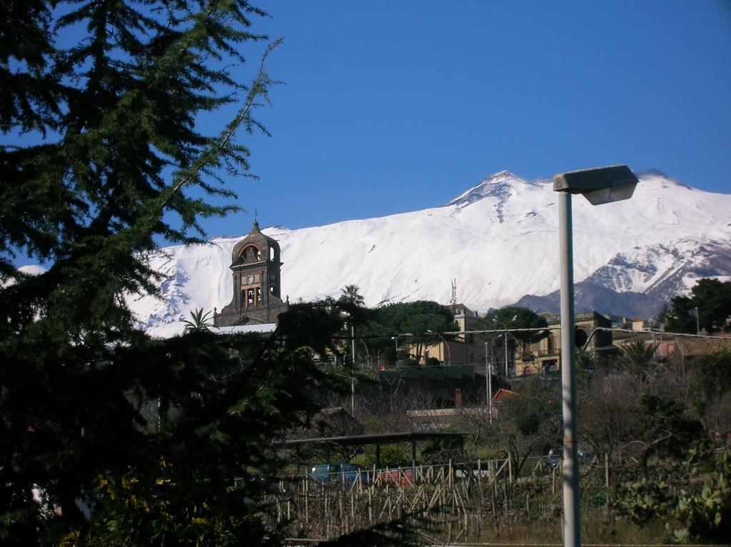 Al Villino Sunshine In Villa Con Piscina Ed Idromassaggio Sant'Alfio Room photo