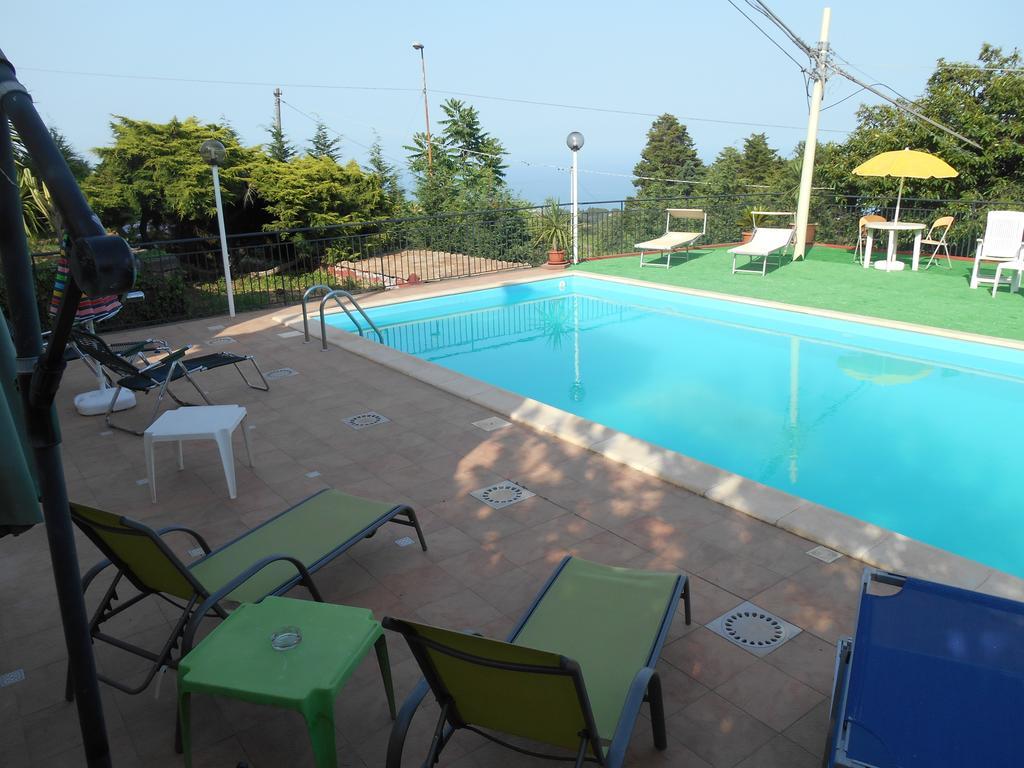 Al Villino Sunshine In Villa Con Piscina Ed Idromassaggio Sant'Alfio Exterior photo